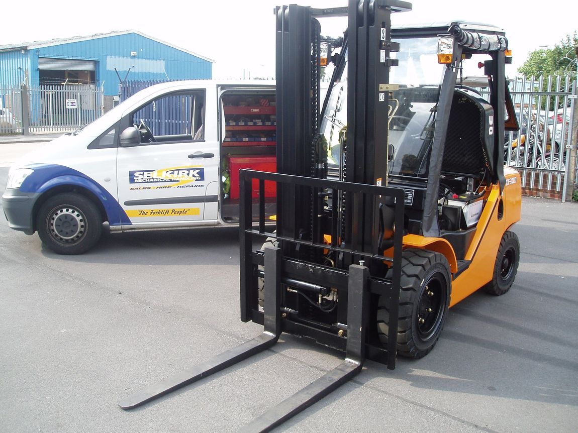 Mechanical handling equipment Selkirk Mechanical Handling, Hull